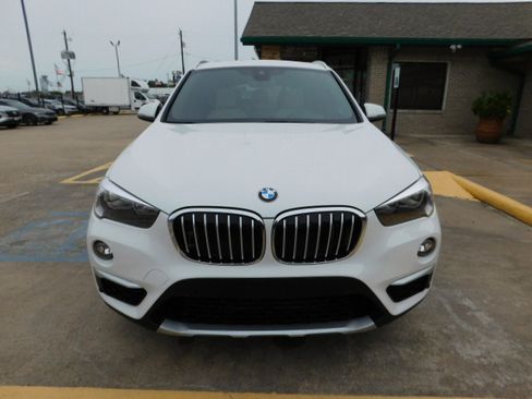 Used 2019 BMW X1 sDrive28i FWD image 3