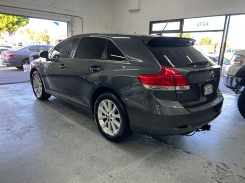 Used 2011 Toyota Venza image 5