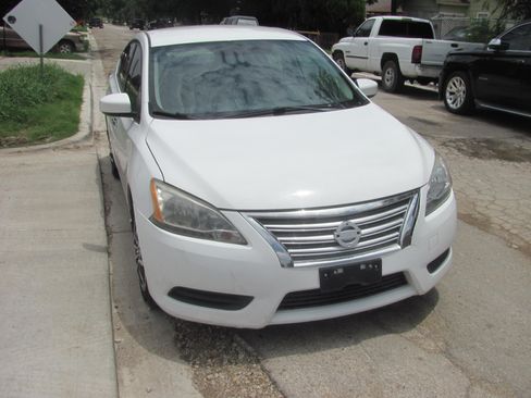 Used 2015 Nissan Sentra UNAVAIL FWD image 2