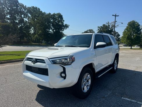 Used 2021 Toyota 4Runner 2WD SR5 image 1