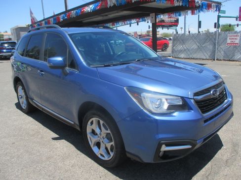 Used 2018 Subaru Forester 2.5i Touring AWD/4WD image 16