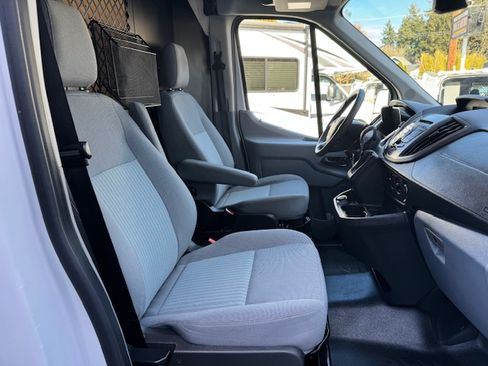 Used 2019 Ford Transit 250 image 22