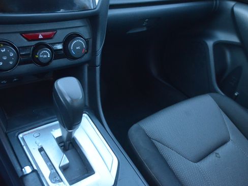 Used 2020 Subaru Impreza 2.0i image 17