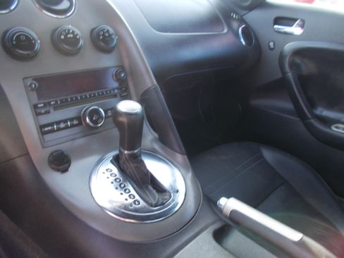 Used 2007 Pontiac Solstice image 8