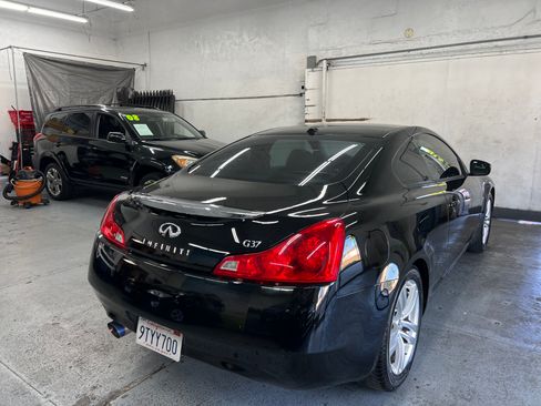 Used 2010 INFINITI G37 image 19