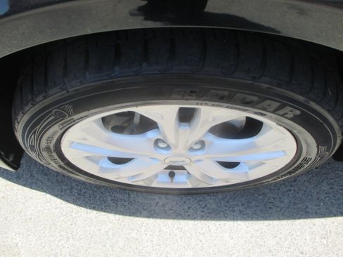 Used 2012 Ford Fusion SE V6 FWD image 17