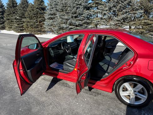 Used 2013 Toyota Camry SE image 8