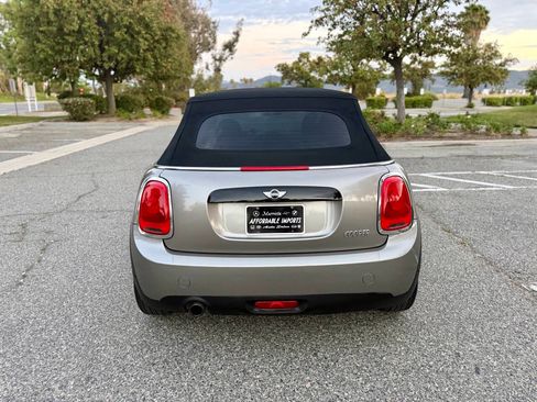 Used 2017 MINI Cooper Convertible FWD image 34