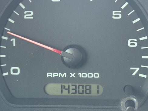 Used 2010 Ford Ranger XLT image 98