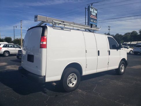 Used 2020 Chevrolet Express 2500 image 7