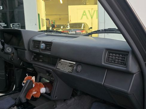 Used 1988 Toyota Pickup Deluxe image 43