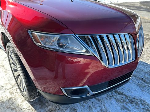 Used 2015 Lincoln MKX image 11