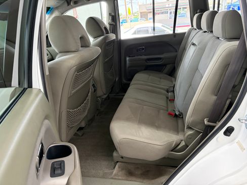 Used 2006 Honda Pilot 2WD EX image 11