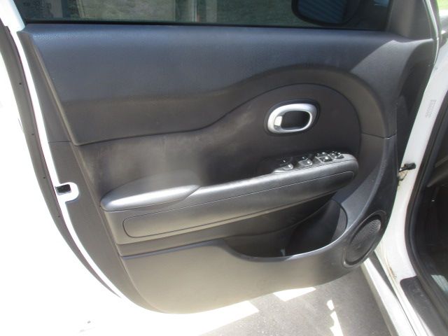 Used 2016 Kia Soul UNAVAIL FWD image 8