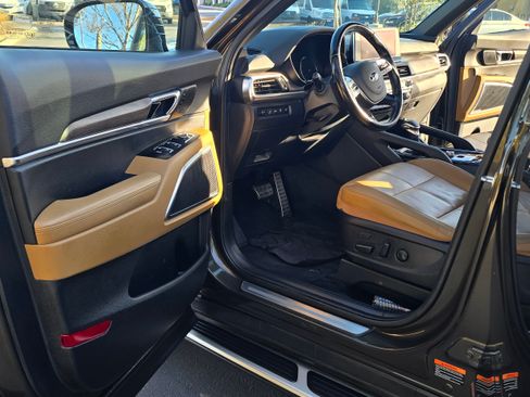 Used 2021 Kia Telluride SX Prestige image 32