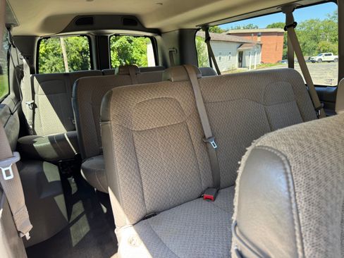 Used 2016 Chevrolet Express 3500 LT Extended Passenger RWD image 8