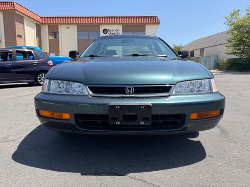 Used 1996 Honda Accord DX image 10