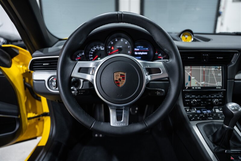 Used 2016 Porsche 911 Carrera S RWD image 19