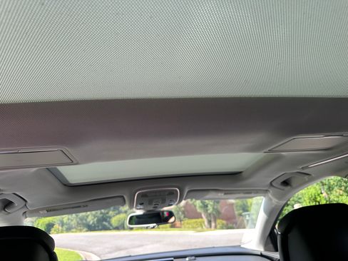 Used 2012 Audi A8 L 4.2 image 38