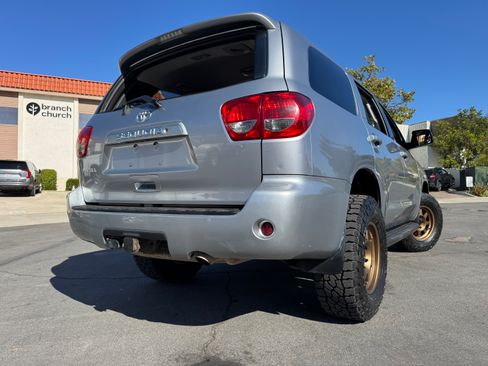 Used 2012 Toyota Sequoia SR5 image 7