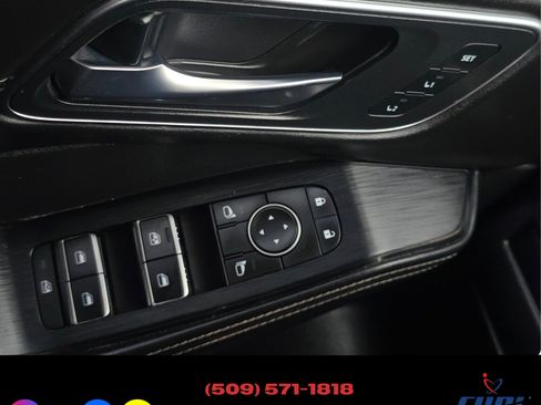 Used 2021 Nissan Rogue Platinum image 19