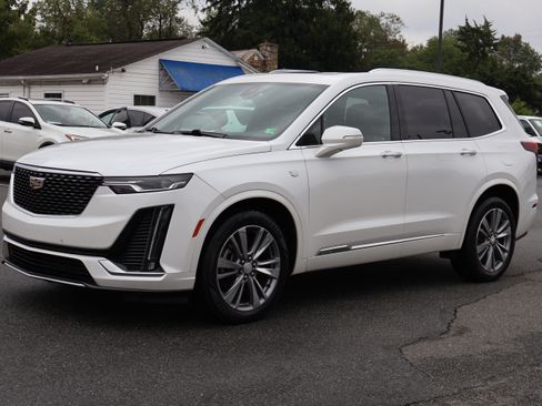 Used 2020 Cadillac XT6 Premium Luxury image 4