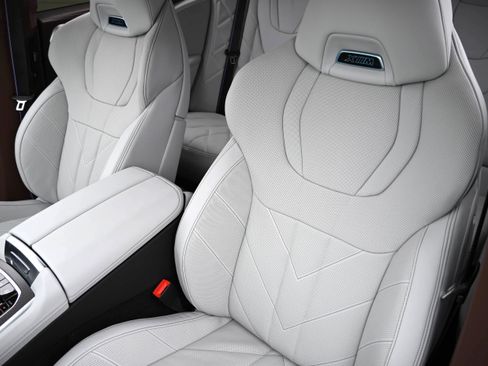 New 2026 BMW XM Label Red image 12