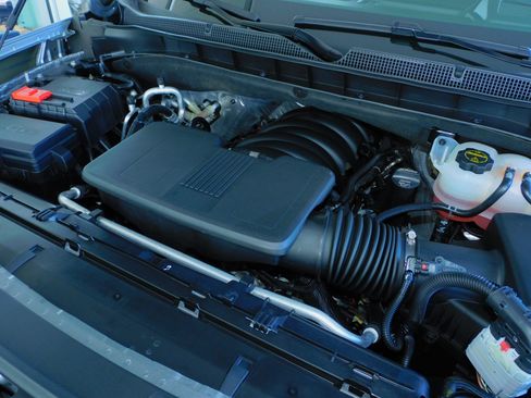 Used 2025 Chevrolet Tahoe Z71 image 6