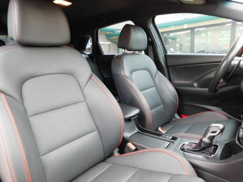 Used 2019 Hyundai Elantra GT N Line image 20