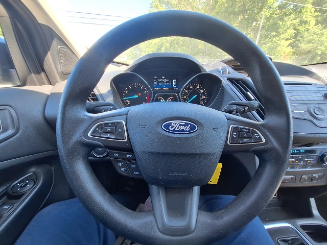 Used 2017 Ford Escape 4WD SE image 6