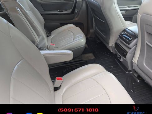 Used 2015 Chevrolet Traverse LTZ image 20