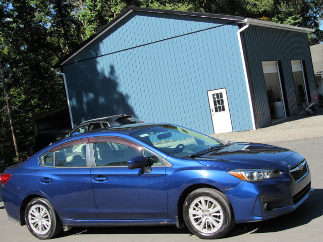 Used 2017 Subaru Impreza 2.0i Premium Sedan AWD/4WD image 27