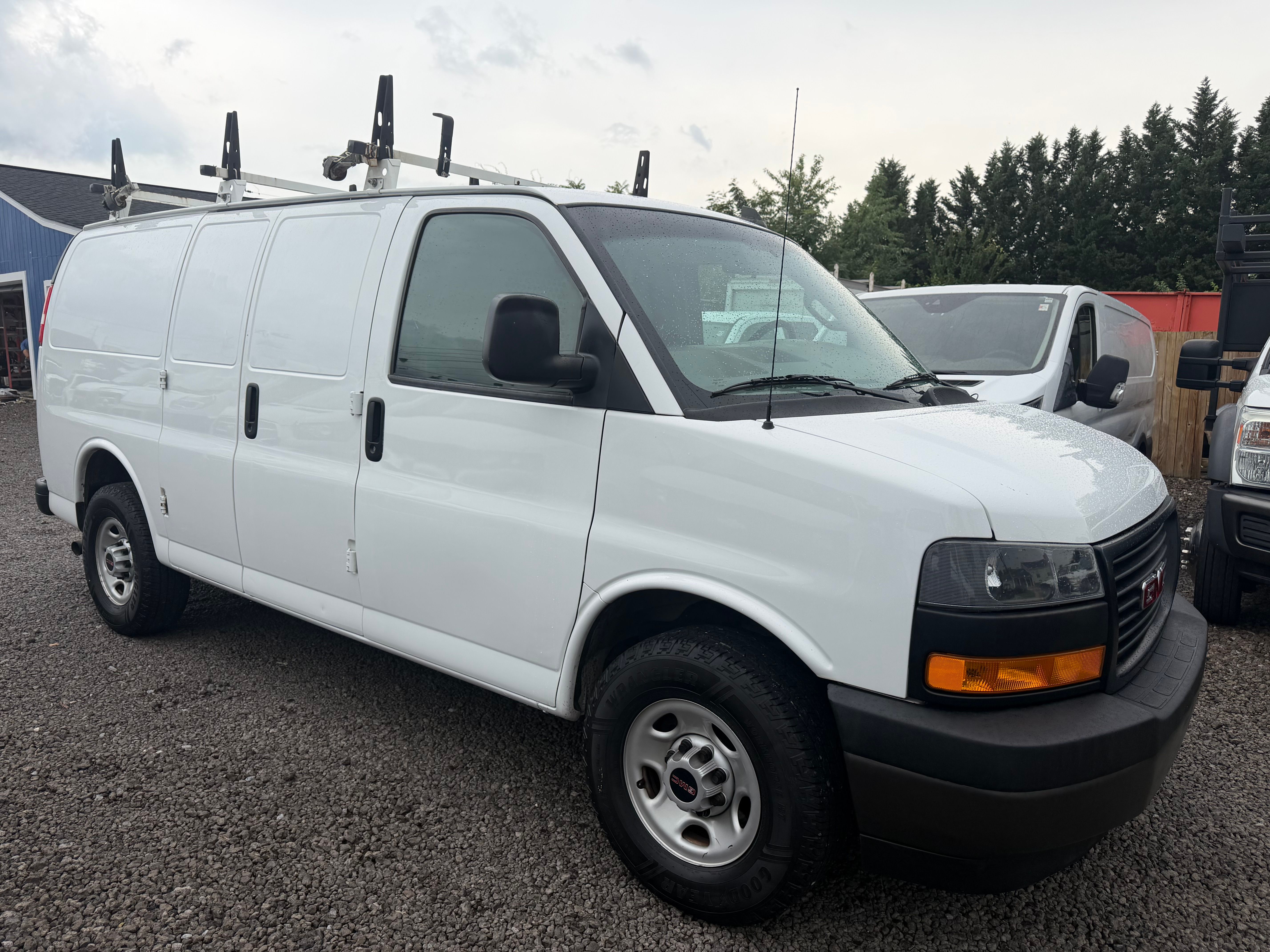 Used 2020 GMC Savana 2500 UNAVAIL RWD image 6