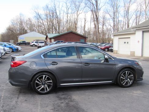 Used 2018 Subaru Legacy 2.5i Sport image 11