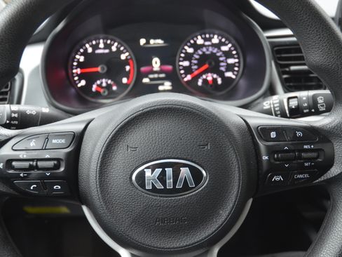 Used 2021 Kia Rio S image 11