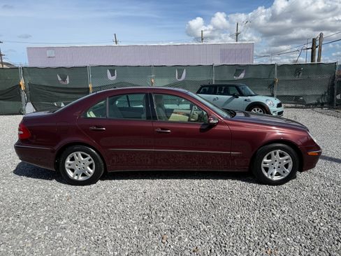 Used 2006 Mercedes-Benz E 320 image 2