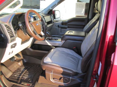 Used 2019 Ford F150 Limited image 11