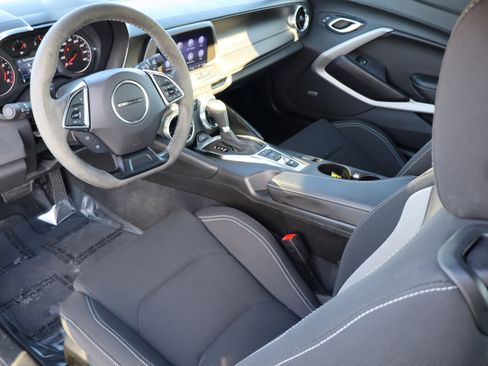 Used 2024 Chevrolet Camaro 1LT image 15