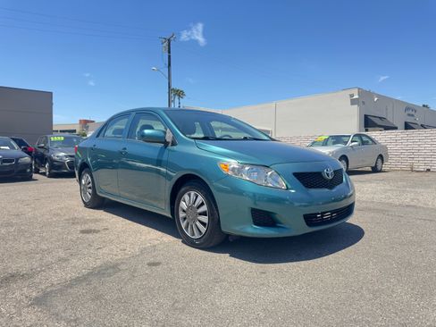 Used 2010 Toyota Corolla LE FWD image 11