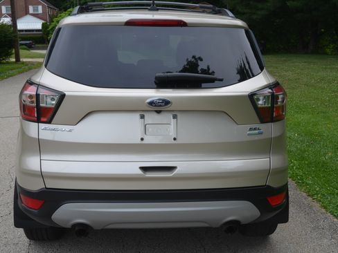 Used 2018 Ford Escape 4WD SEL image 4