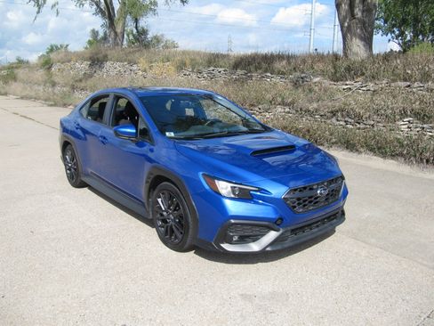 Used 2022 Subaru WRX Premium image 3