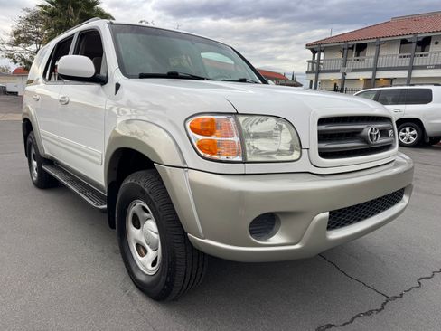 Used 2004 Toyota Sequoia SR5 image 14
