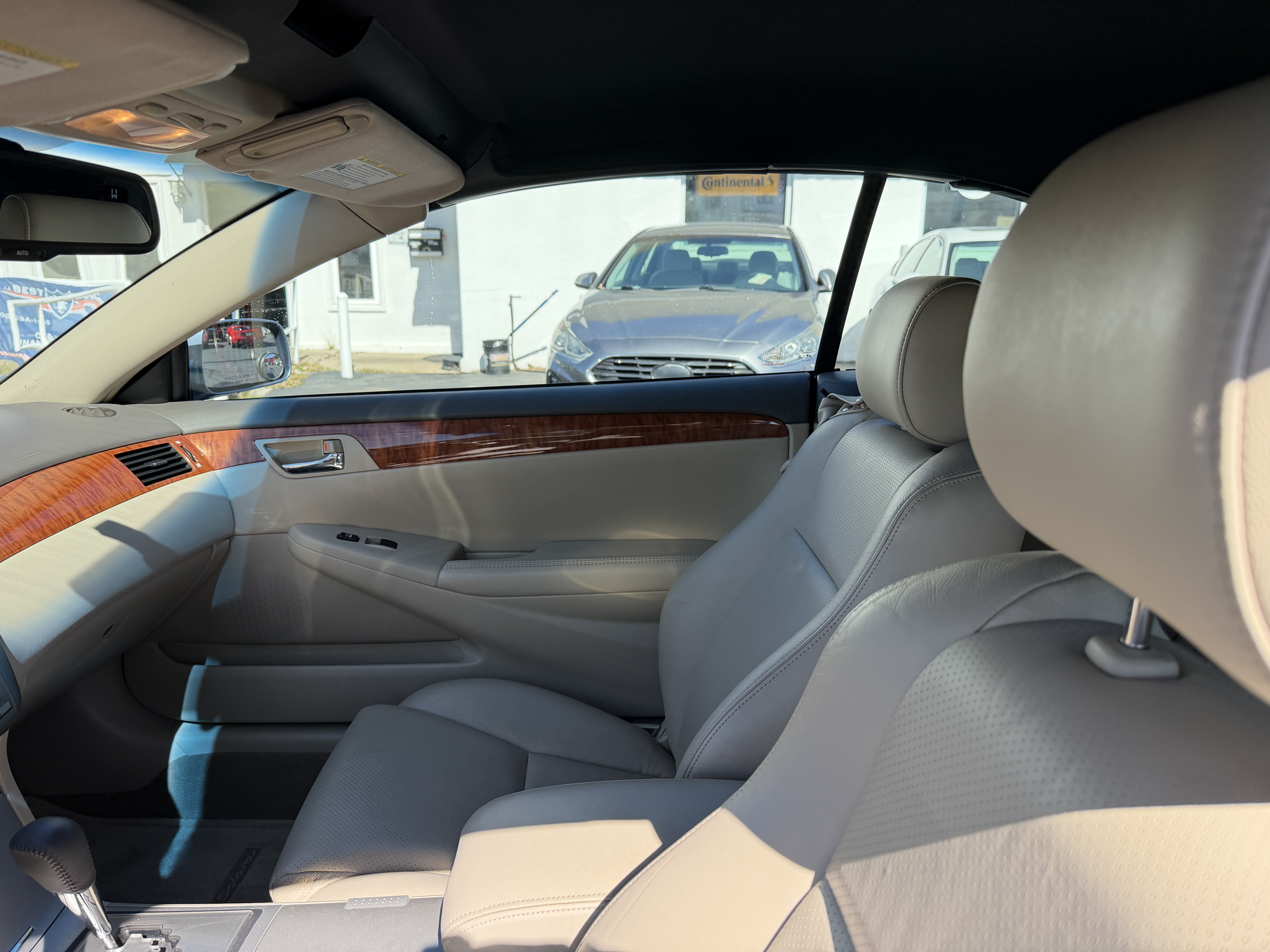 Used 2008 Toyota Solara SLE Convertible FWD image 5