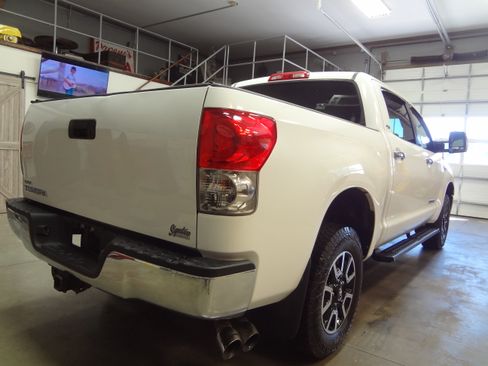 Used 2007 Toyota Tundra 2WD CrewMax SR5 image 8