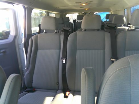 Used 2015 Ford Transit 350 XLT image 4