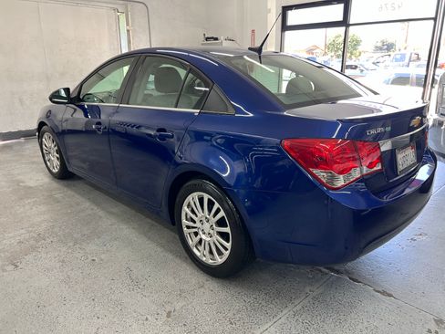 Used 2012 Chevrolet Cruze Eco image 11