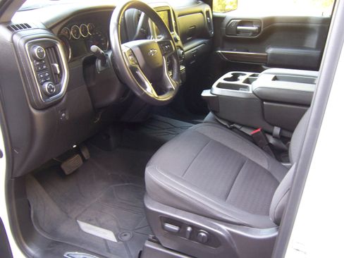 Used 2021 Chevrolet Silverado 1500 RST image 12