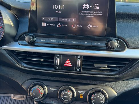 Used 2024 Kia Forte LXS image 23