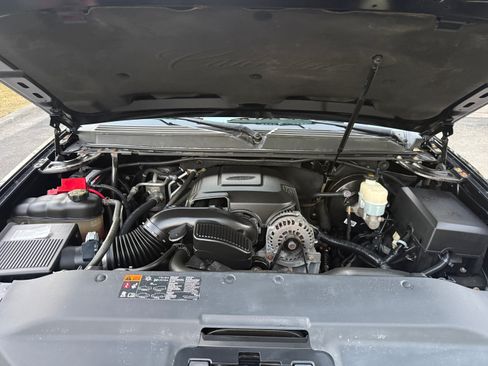 Used 2014 Cadillac Escalade ESV Platinum image 22