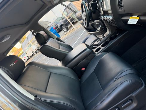 Used 2022 Toyota Sequoia TRD Pro AWD/4WD image 34
